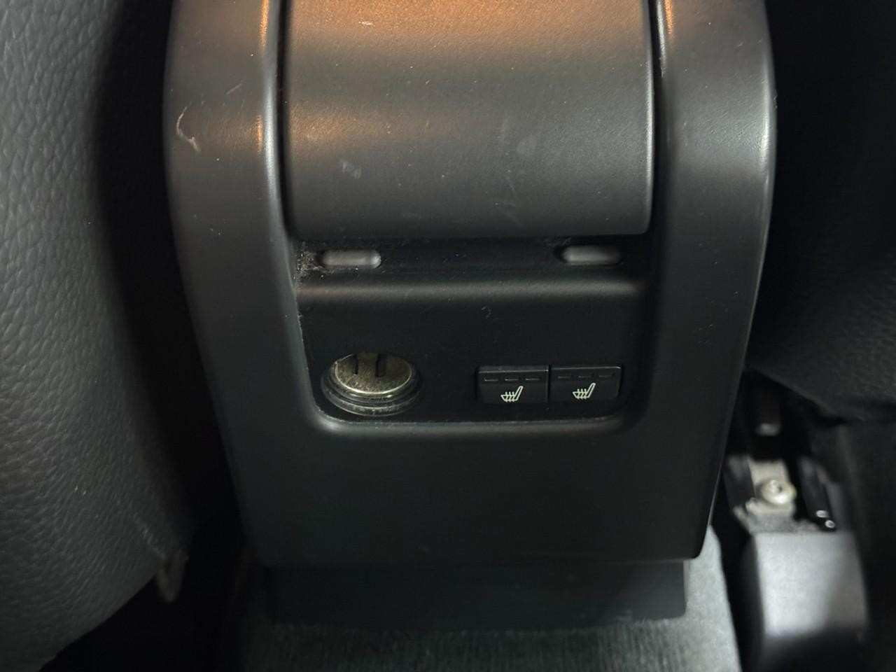 Volvo XC60 Vehicle Full-screen Gallery Image 11