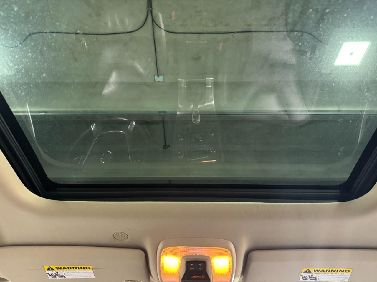 Volvo XC60 Vehicle Full-screen Gallery Image 12