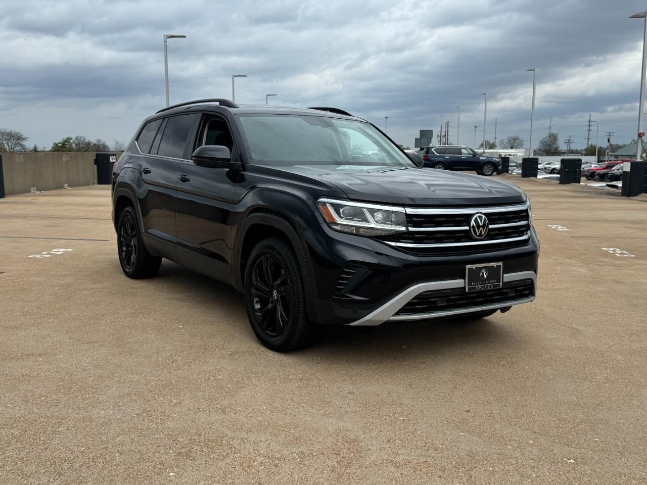 Volkswagen Atlas Vehicle Full-screen Gallery Image 6