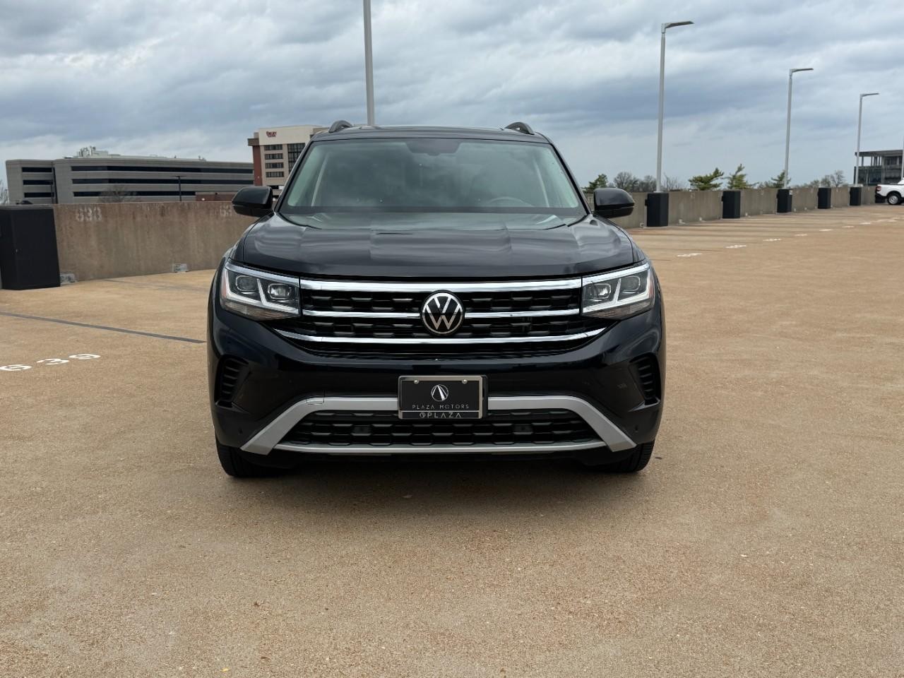 Volkswagen Atlas Vehicle Full-screen Gallery Image 7