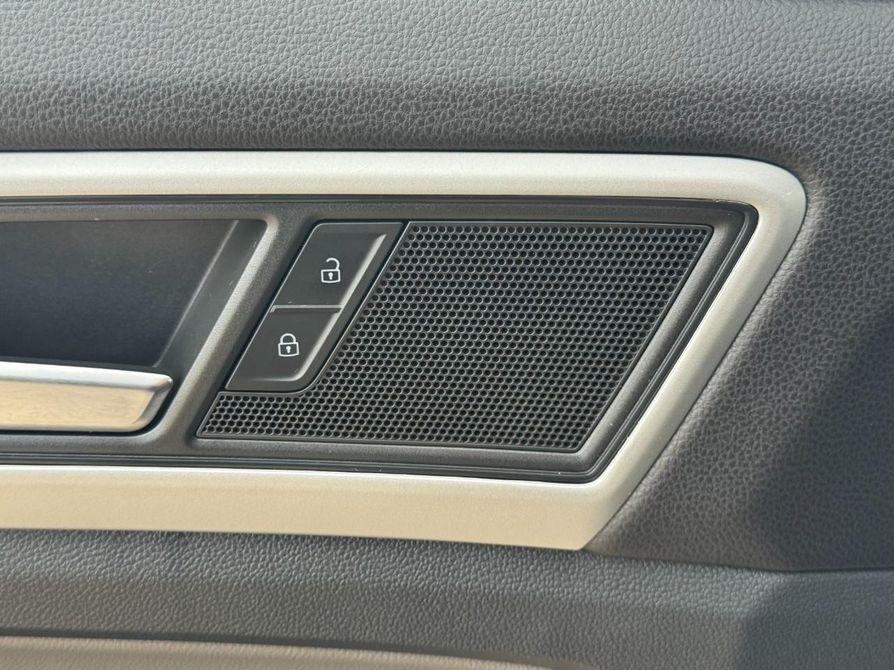 Volkswagen Atlas Vehicle Full-screen Gallery Image 26