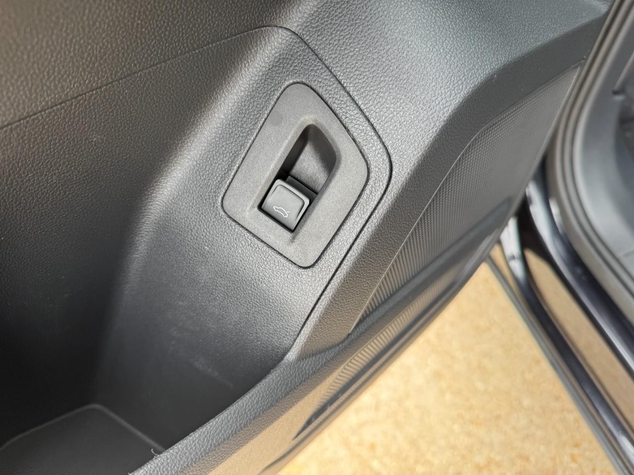 Volkswagen Atlas Vehicle Full-screen Gallery Image 28