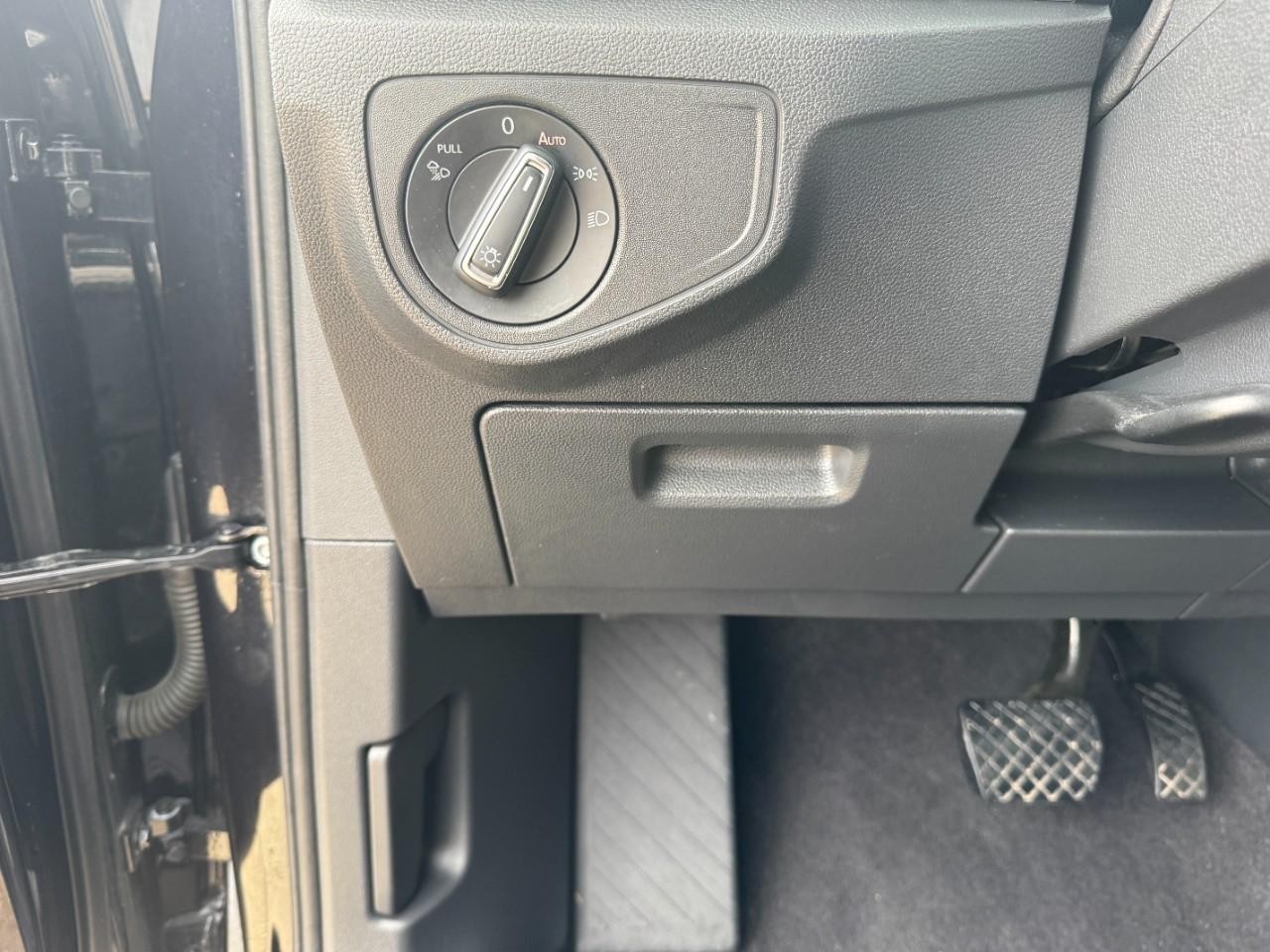 Volkswagen Atlas Vehicle Full-screen Gallery Image 32