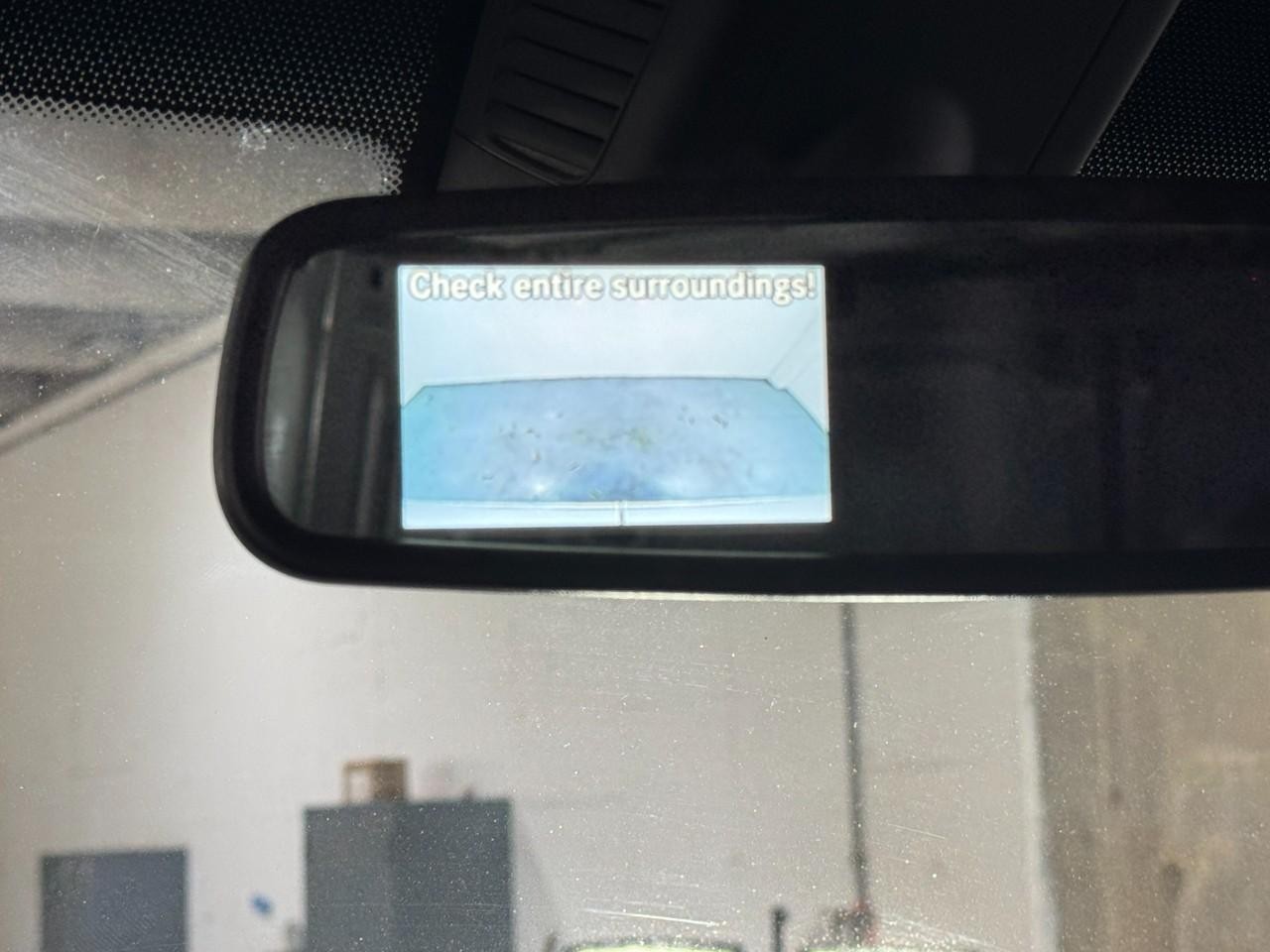 Mercedes-Benz Sprinter Van Vehicle Full-screen Gallery Image 31