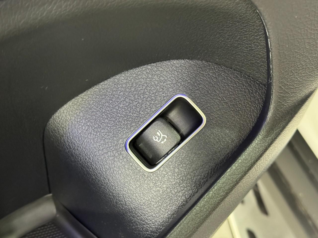 Mercedes-Benz GLS Vehicle Full-screen Gallery Image 30