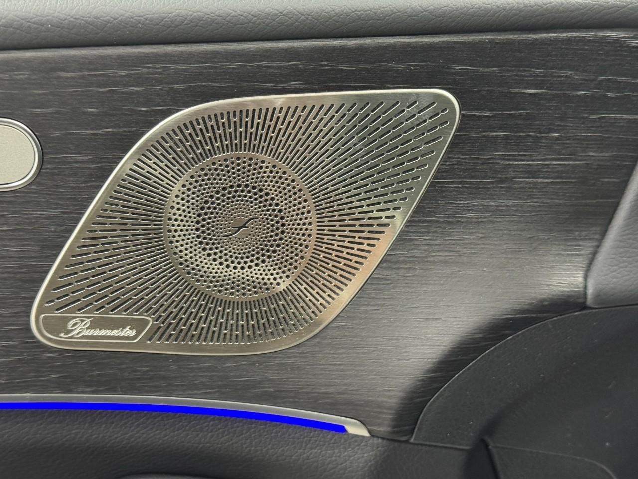 Mercedes-Benz GLS Vehicle Full-screen Gallery Image 27