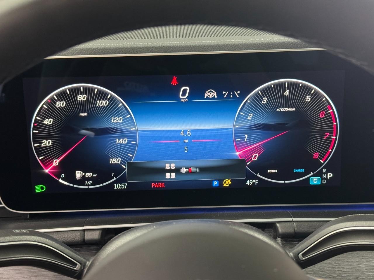 Mercedes-Benz GLS Vehicle Full-screen Gallery Image 38