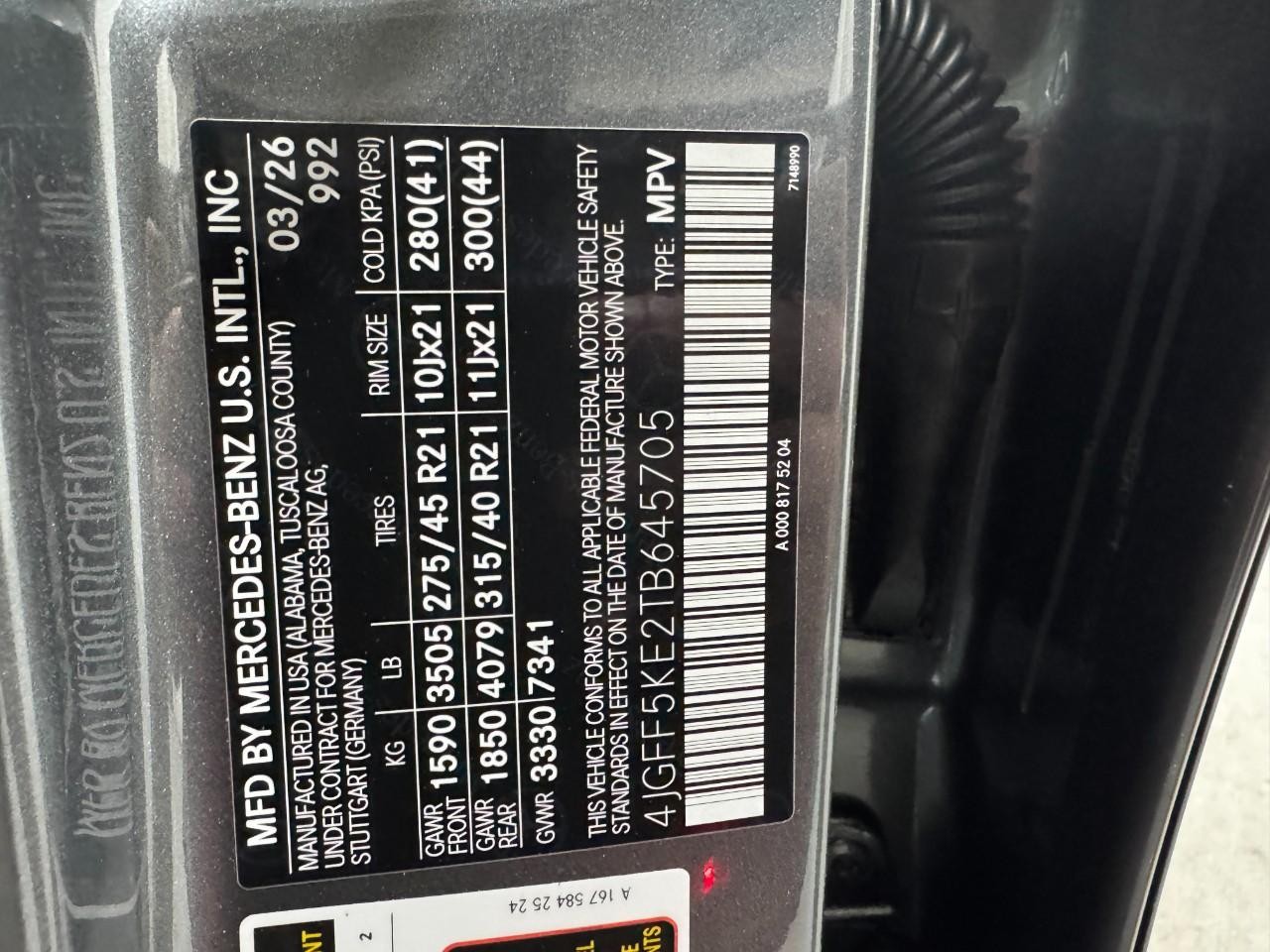 Mercedes-Benz GLS Vehicle Full-screen Gallery Image 41