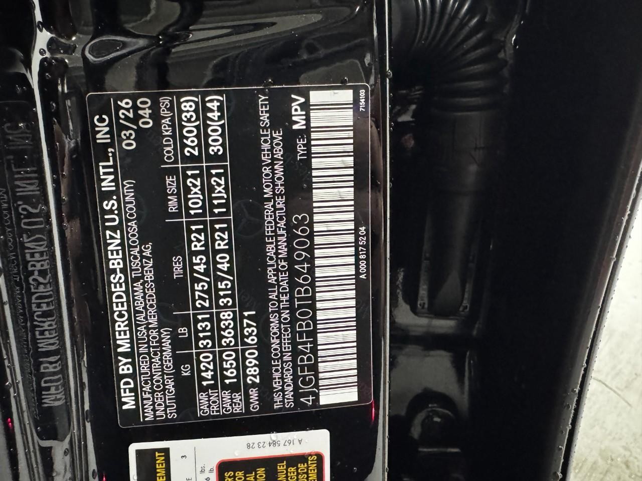 Mercedes-Benz GLE Vehicle Full-screen Gallery Image 37