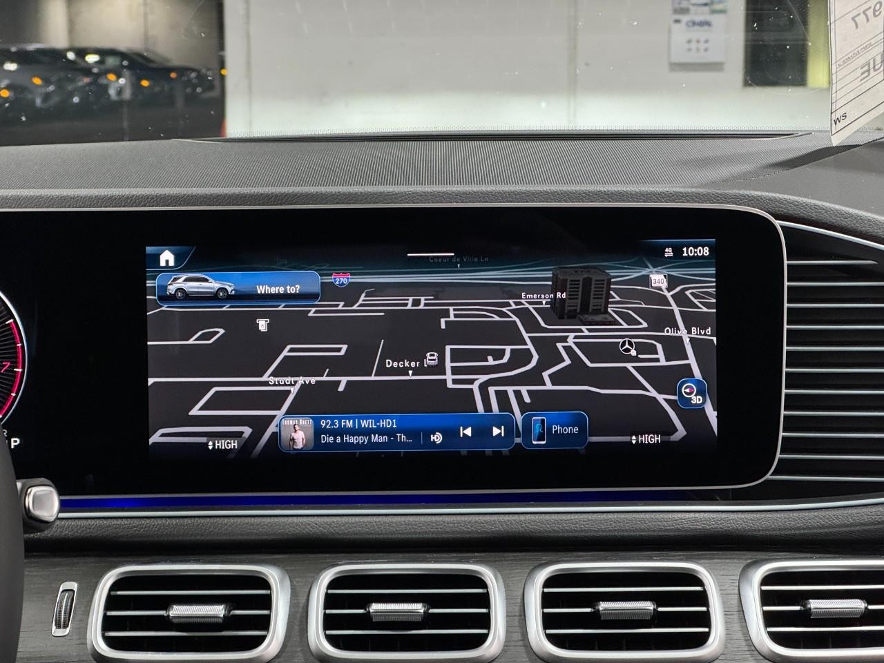 Mercedes-Benz GLE Vehicle Full-screen Gallery Image 14