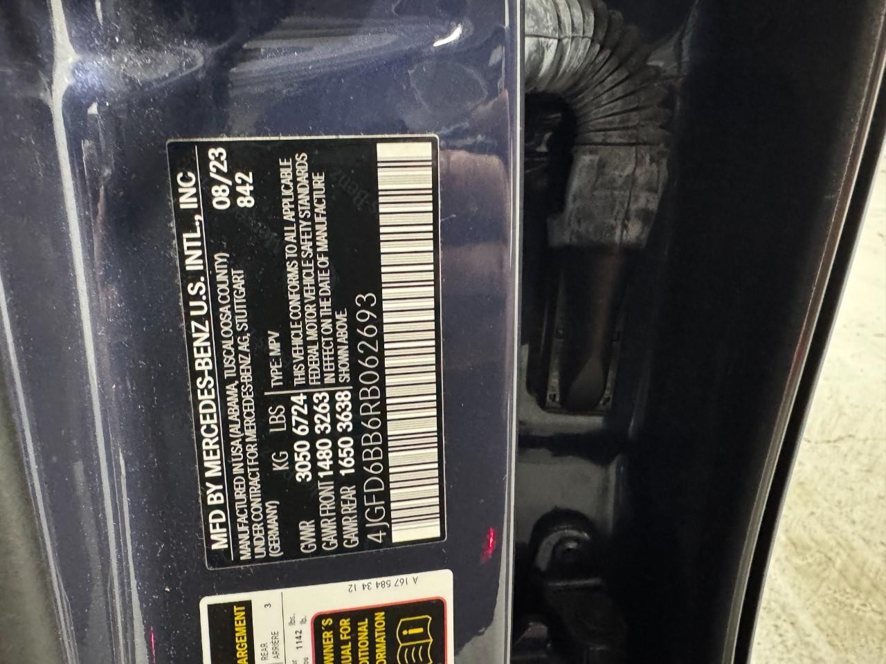 Mercedes-Benz GLE Vehicle Full-screen Gallery Image 38