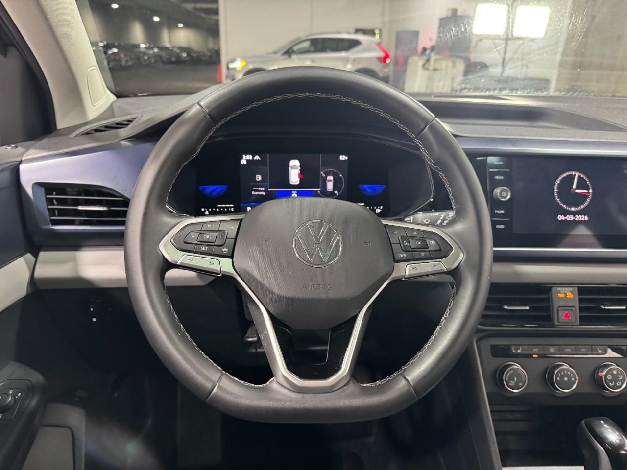 Volkswagen Taos Vehicle Full-screen Gallery Image 13