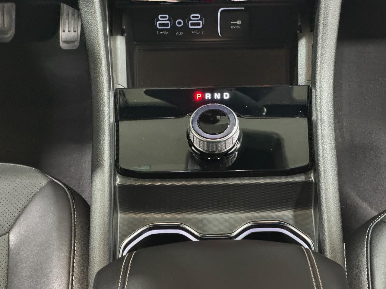 Jeep Grand Cherokee Vehicle Full-screen Gallery Image 16