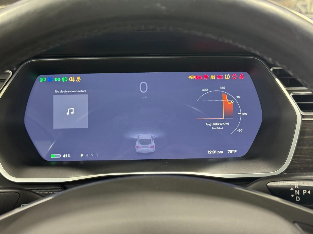 Tesla Model S Vehicle Full-screen Gallery Image 28