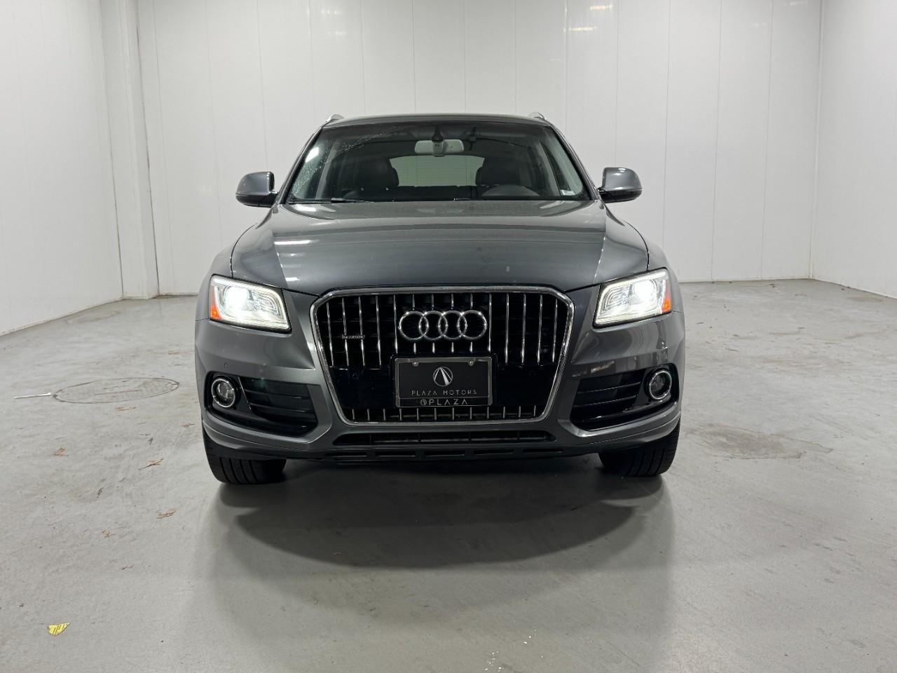 Audi Q5 Vehicle Full-screen Gallery Image 7