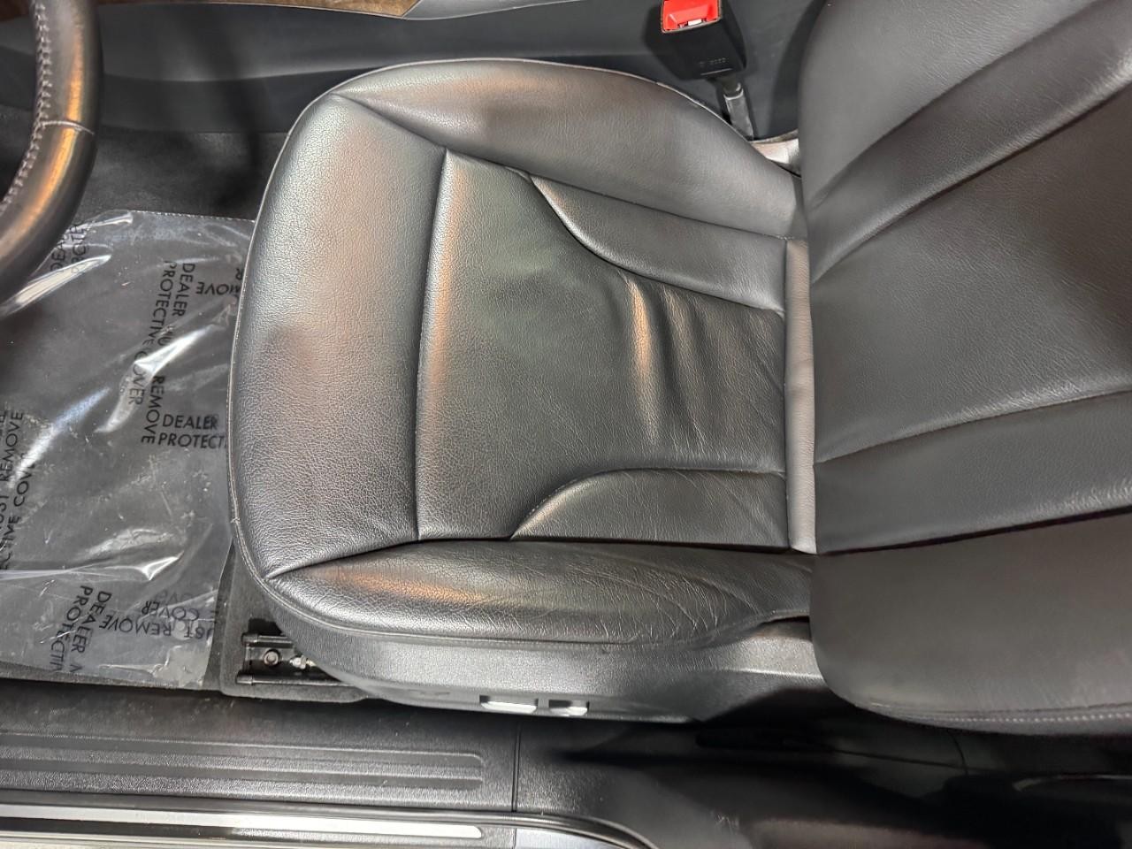 Audi Q5 Vehicle Full-screen Gallery Image 28