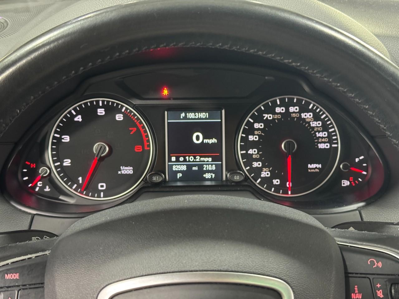 Audi Q5 Vehicle Full-screen Gallery Image 34