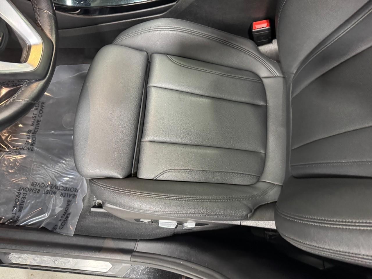 BMW X3 Vehicle Full-screen Gallery Image 27