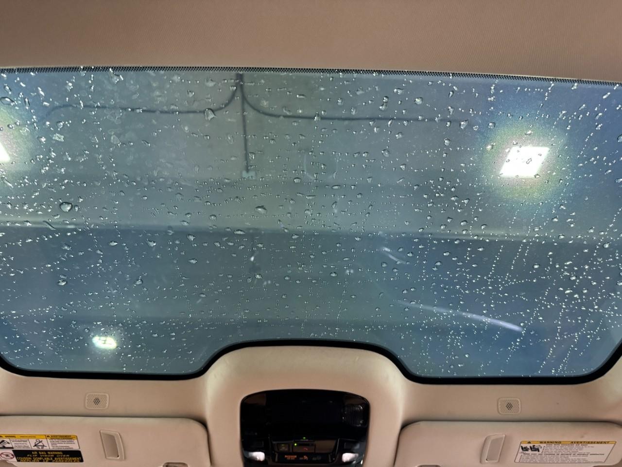 Lexus RZ Vehicle Full-screen Gallery Image 12