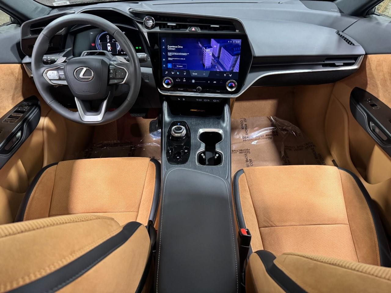 Lexus RZ Vehicle Full-screen Gallery Image 13