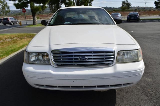 1999 Ford Crown Victoria S photo