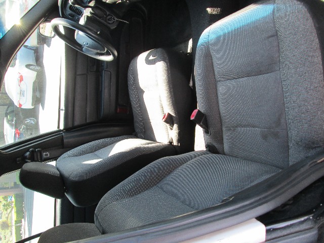 Ford Crown Victoria Vehicle Full-screen Gallery Image 11