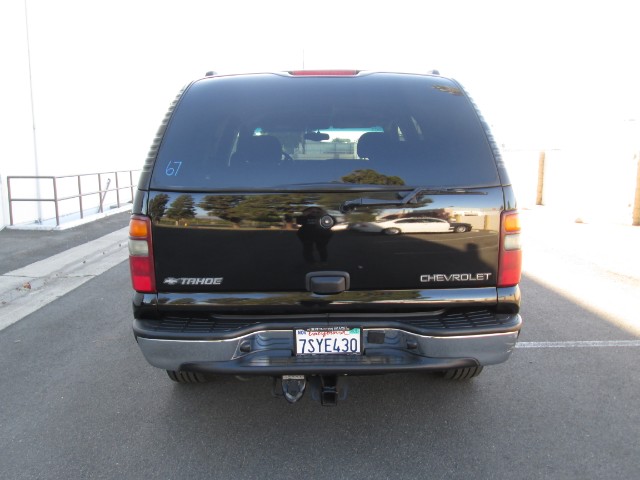 2002 Chevrolet Tahoe LS photo