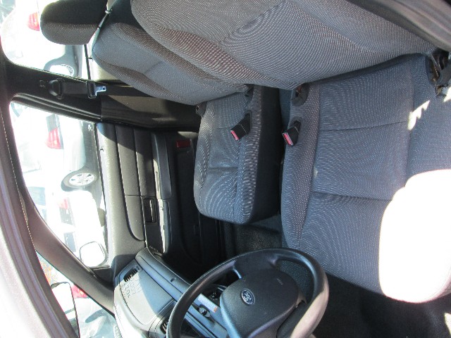 Ford Crown Victoria Vehicle Full-screen Gallery Image 10