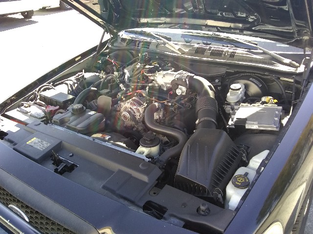 Ford Crown Victoria Vehicle Full-screen Gallery Image 13