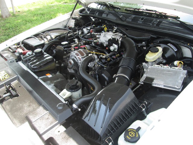 Ford Crown Victoria Vehicle Full-screen Gallery Image 13