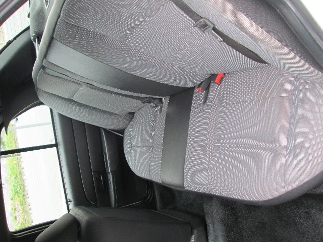 Ford Crown Victoria Vehicle Full-screen Gallery Image 07