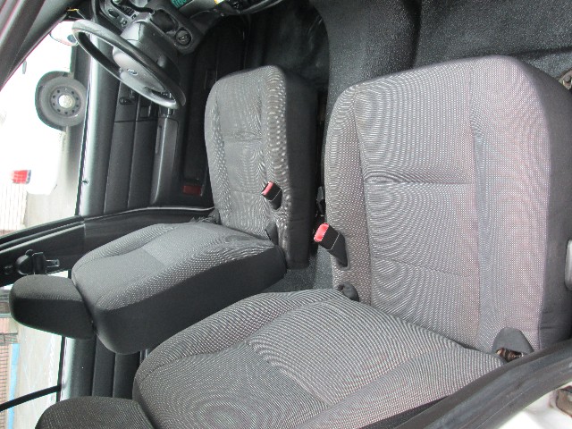 Ford Crown Victoria Vehicle Full-screen Gallery Image 10