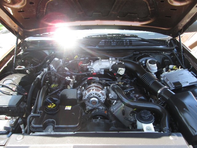 Ford Crown Victoria Vehicle Full-screen Gallery Image 14