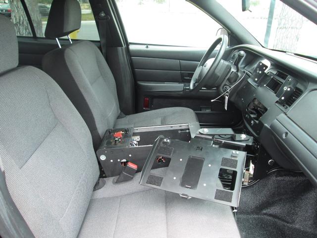 2006 Ford Crown Victoria Police Interceptor photo