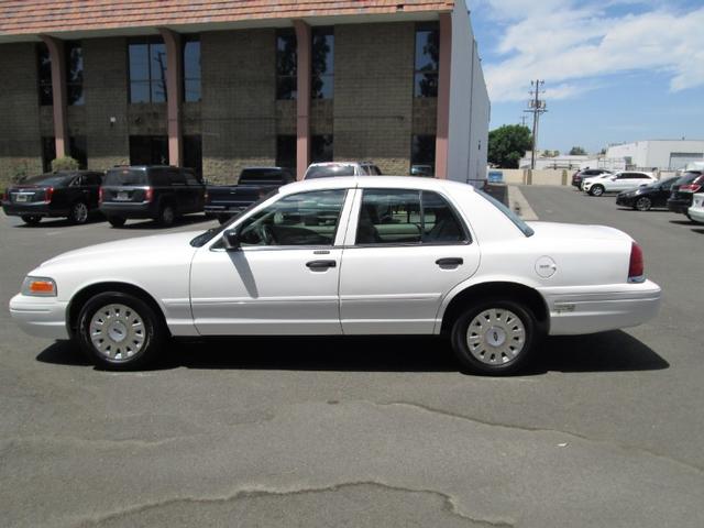 2007 Ford Crown Victoria photo
