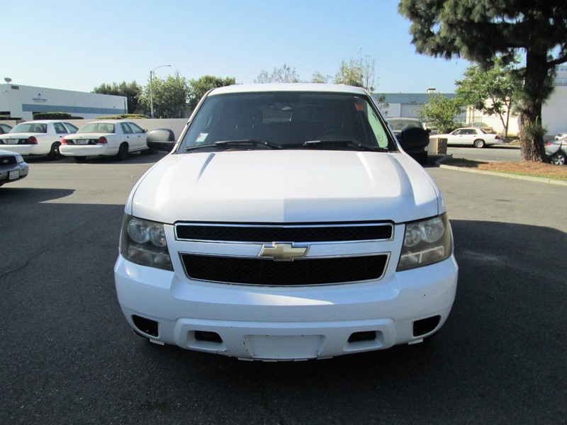 Chevrolet Tahoe Vehicle Full-screen Gallery Image 02