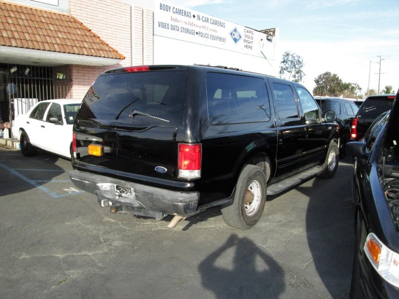 2000 Ford Excursion XLT photo