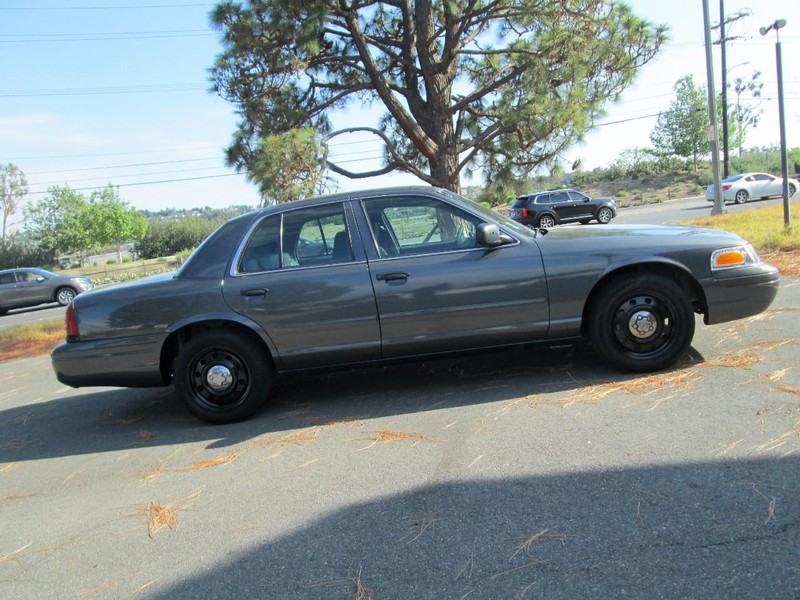 The 2008 Ford Crown Victoria Police Interceptor photos