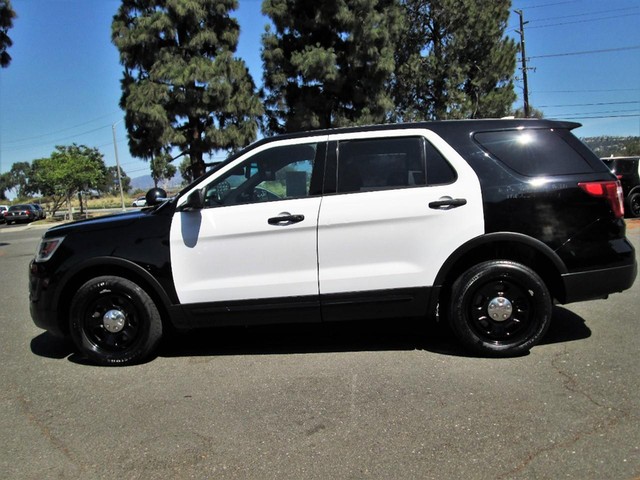 Surplus 2017 Ford Explorer Police Interceptor AWD SUV in Yermo, California,  United States (GovPlanet Item #10086874)