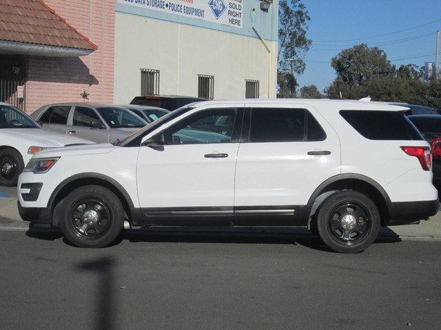 Surplus 2017 Ford Explorer Police Interceptor AWD SUV in Yermo, California,  United States (GovPlanet Item #10086874)