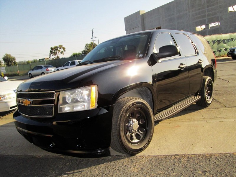 Chevrolet Tahoe Vehicle Full-screen Gallery Image 02