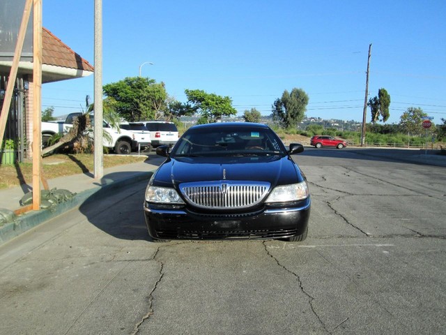 more details - lincoln town car