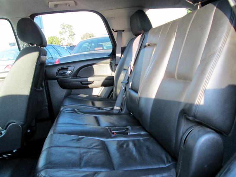 Chevrolet Tahoe Vehicle Full-screen Gallery Image 09
