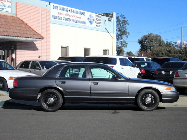 more details - ford crown victoria