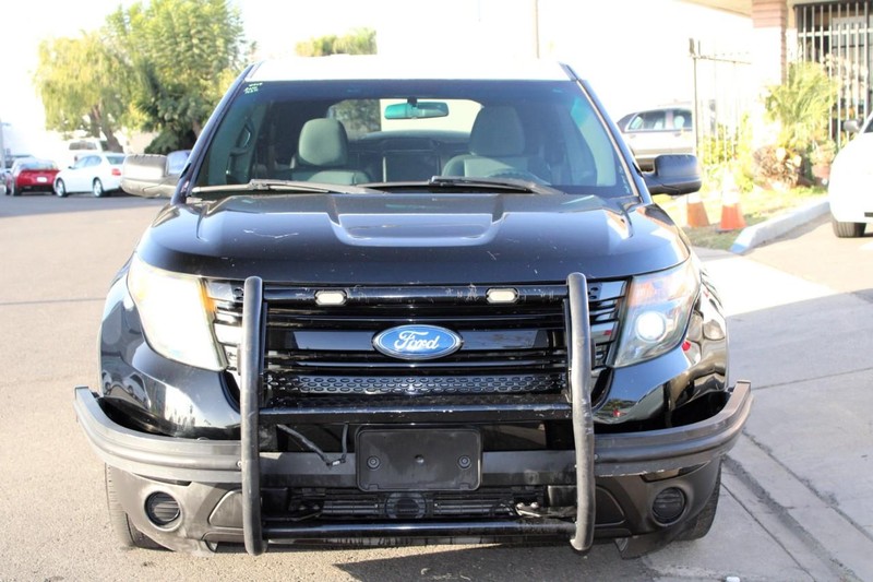 Ford Explorer Vehicle Full-screen Gallery Image 04