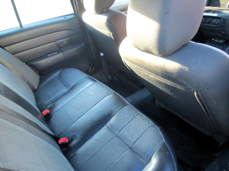 Ford Crown Victoria Vehicle Full-screen Gallery Image 12