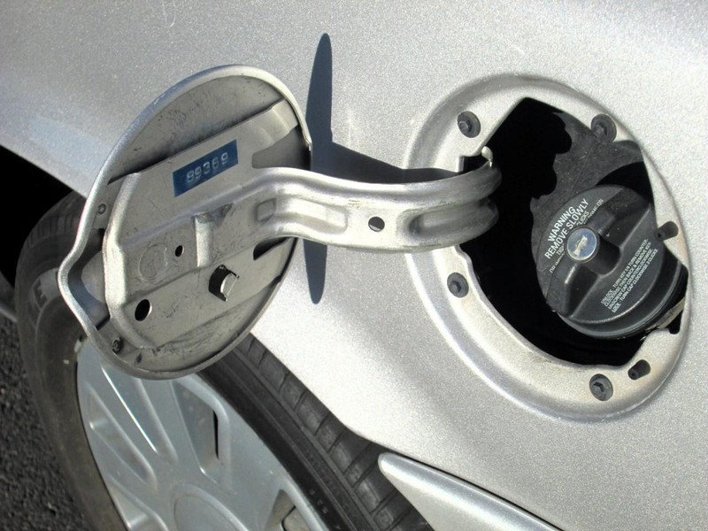 Ford Crown Victoria Vehicle Full-screen Gallery Image 08