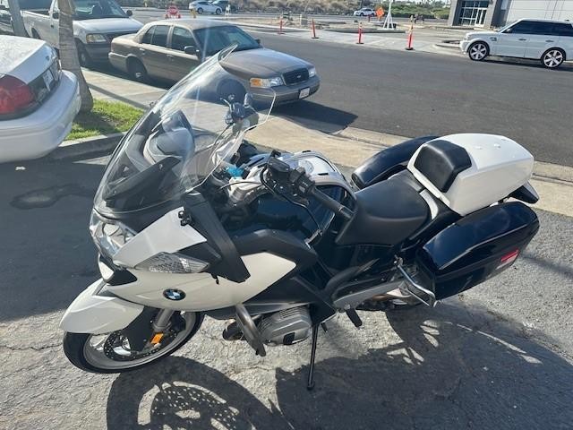 BMW R1200RTP Vehicle Full-screen Gallery Image 06