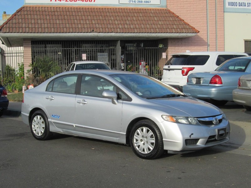 Honda Civic Sedan Vehicle Full-screen Gallery Image 02