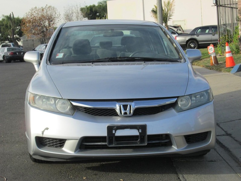 Honda Civic Sedan Vehicle Full-screen Gallery Image 03
